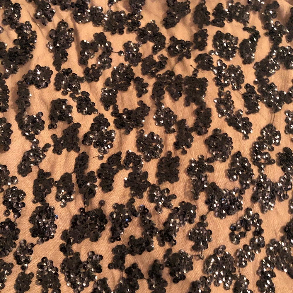 ❤️♥️Sexy Express Sequined Leopard Top!♥️❤️ - Picture 4 of 7